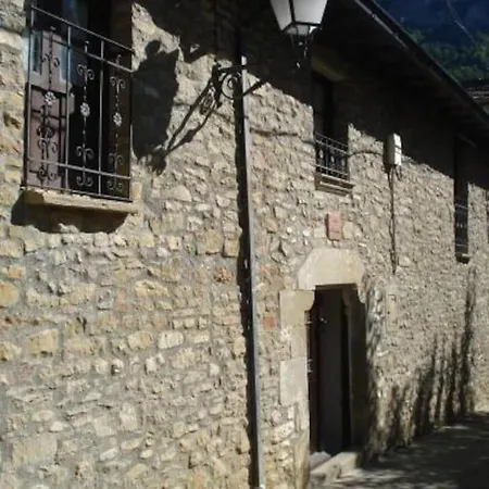 Barangua En El Pirineo Aragonés Hébergement de vacances Santa Cruz de la Serós